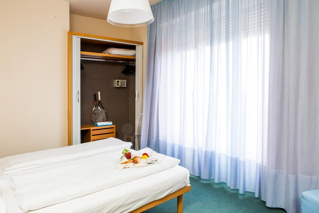 Hotel Club Olivi - Tennis Center 3*