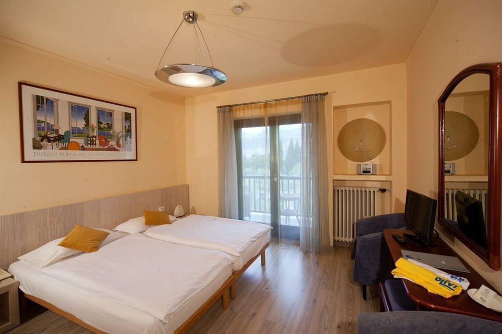 Club Olivi - Tennis Center Malcesine